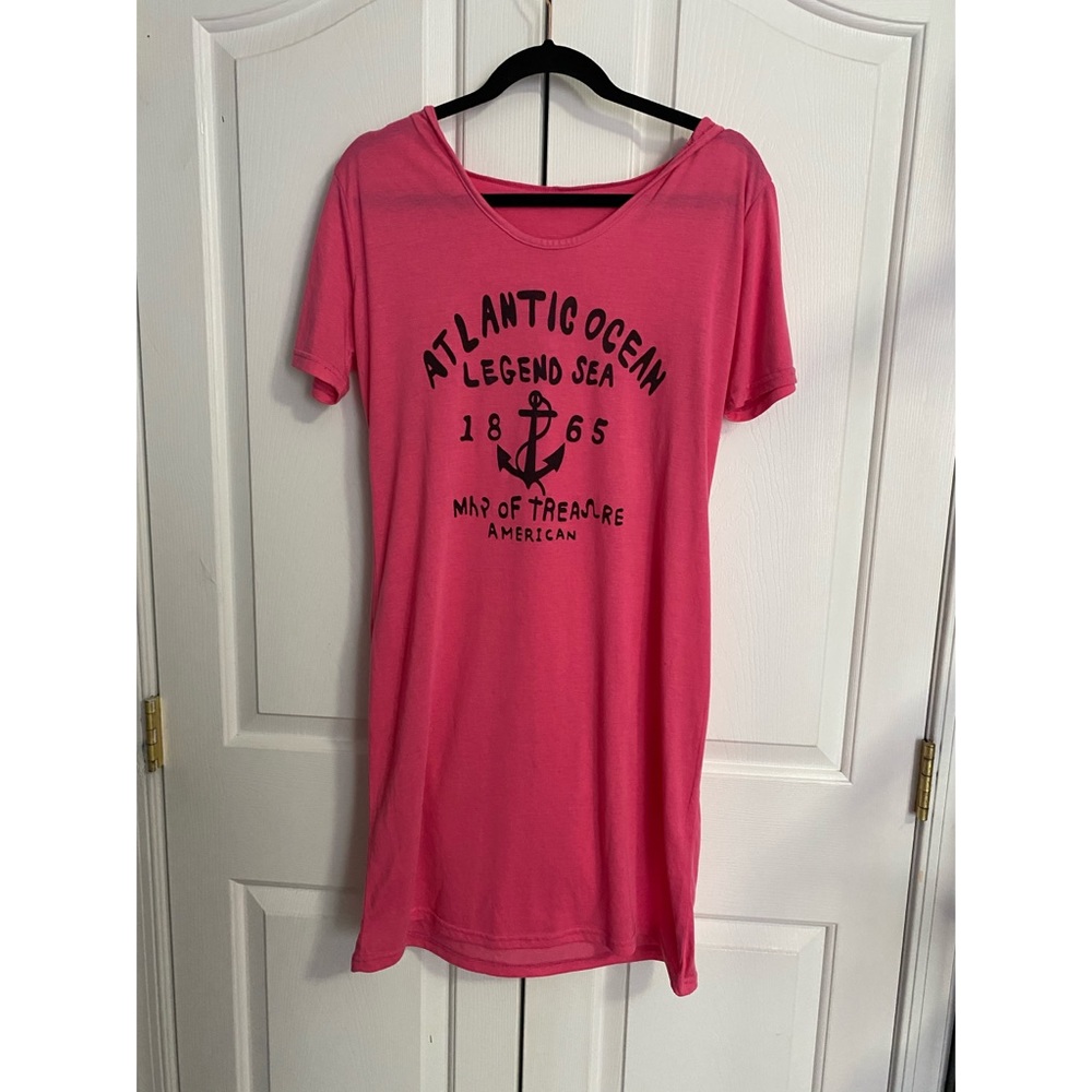 Tshirt hooded dress.